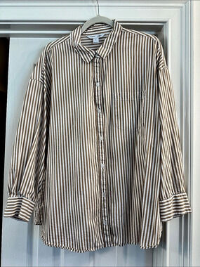 Old Navy The Boyfriend Shirt Brown & White Striped